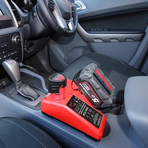 Milwaukee 12v/18v Automotive Charger/ 汽車車充電器 M12-18ac